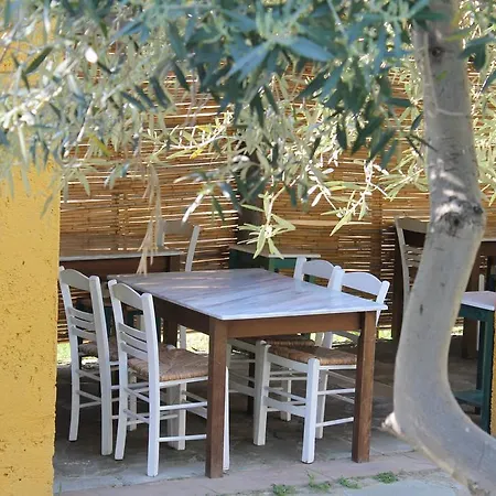 Despotiko Apt. & Hotel