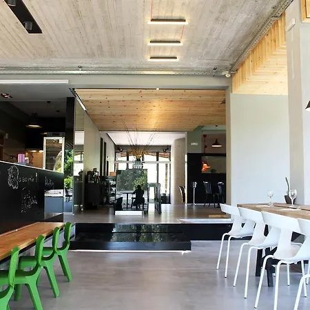 Despotiko Apt. & Hotel Toroni