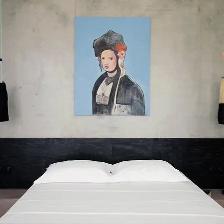 Despotiko Apt. & Hotel