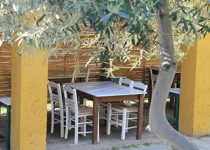 Despotiko Apt. & Hotel