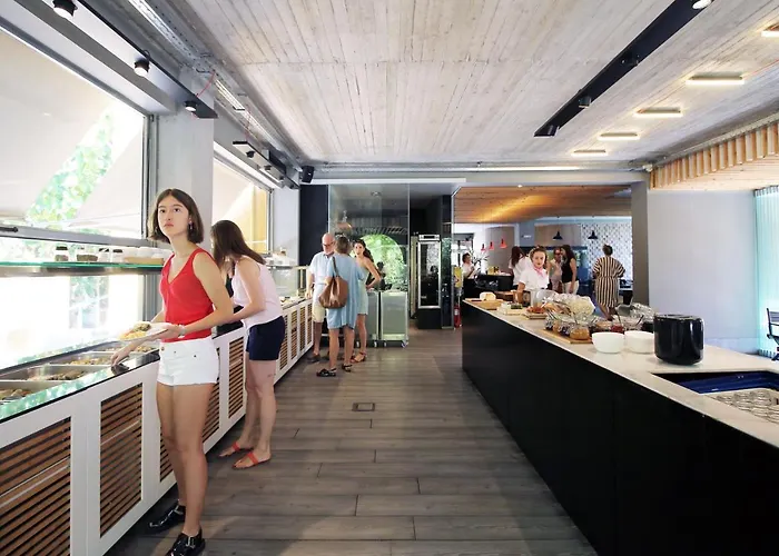 Despotiko Apt. & Hotel Toroni