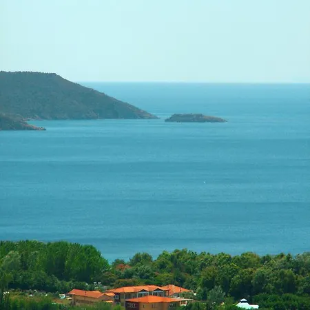 Despotiko Apt. & Hotel Toroni